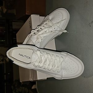 Náutica white sneakers